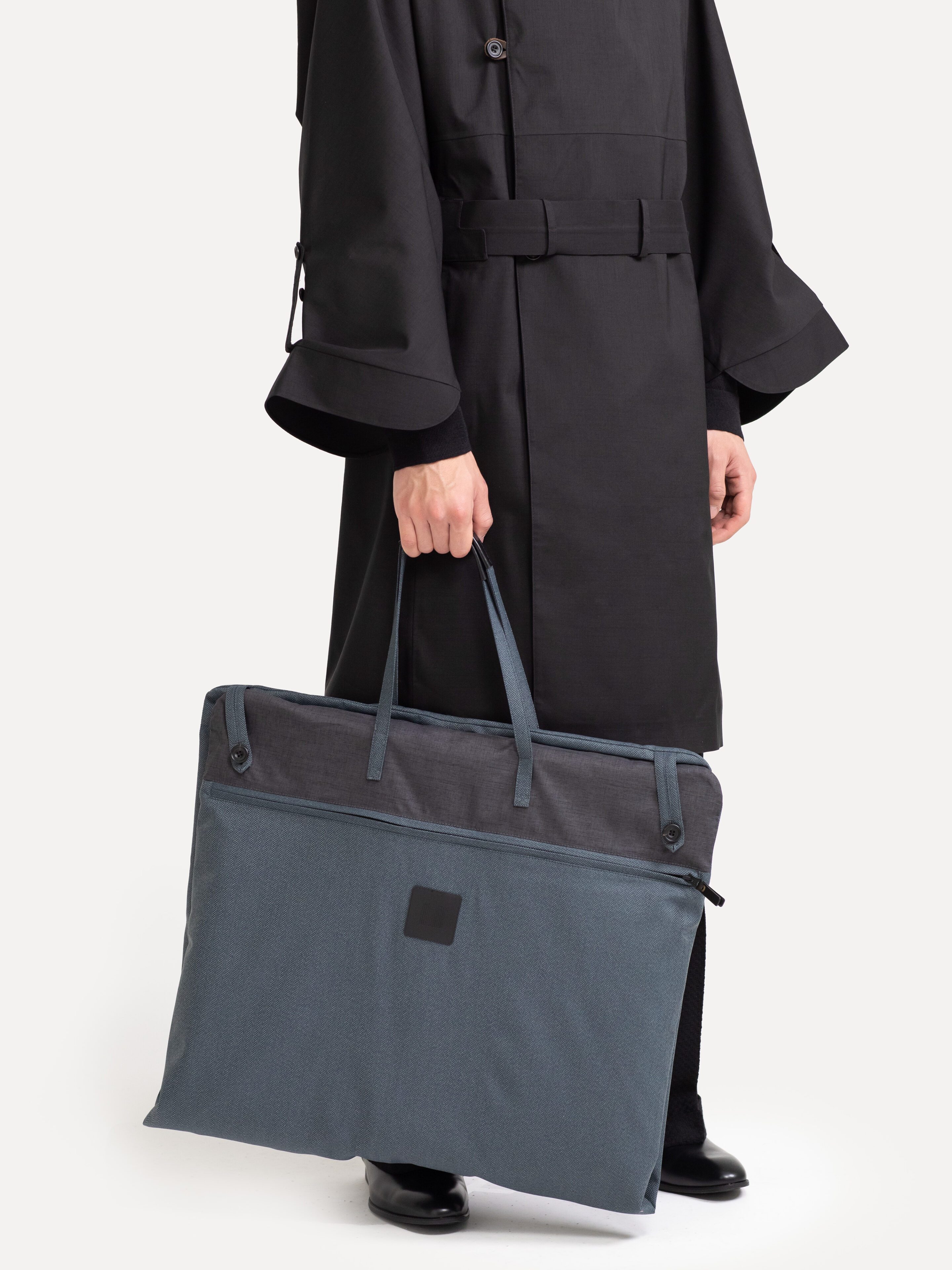 The Waterproof Dressbag - Image 4