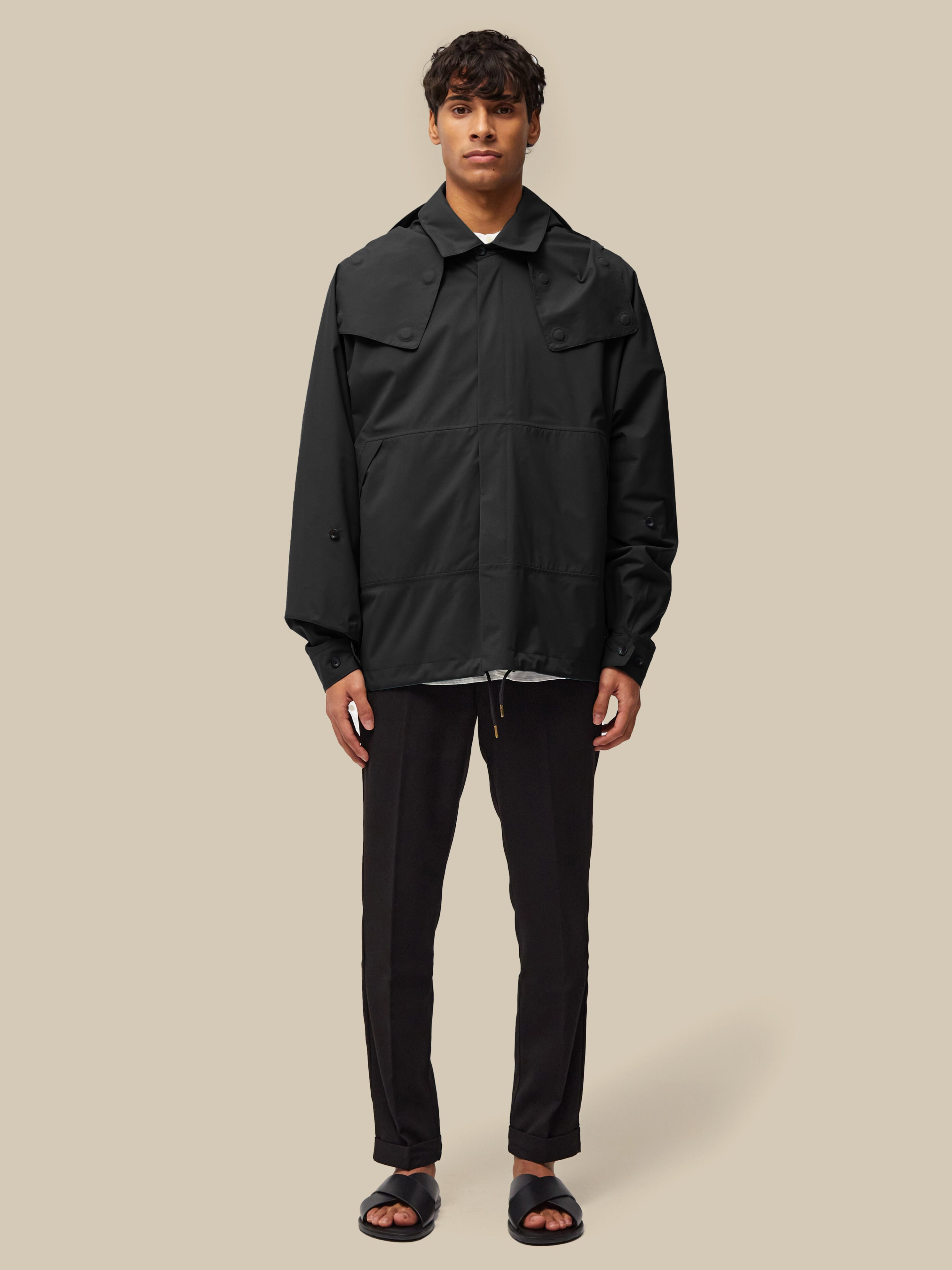 Harmattan Unisex Cropped / super-lightweight-black