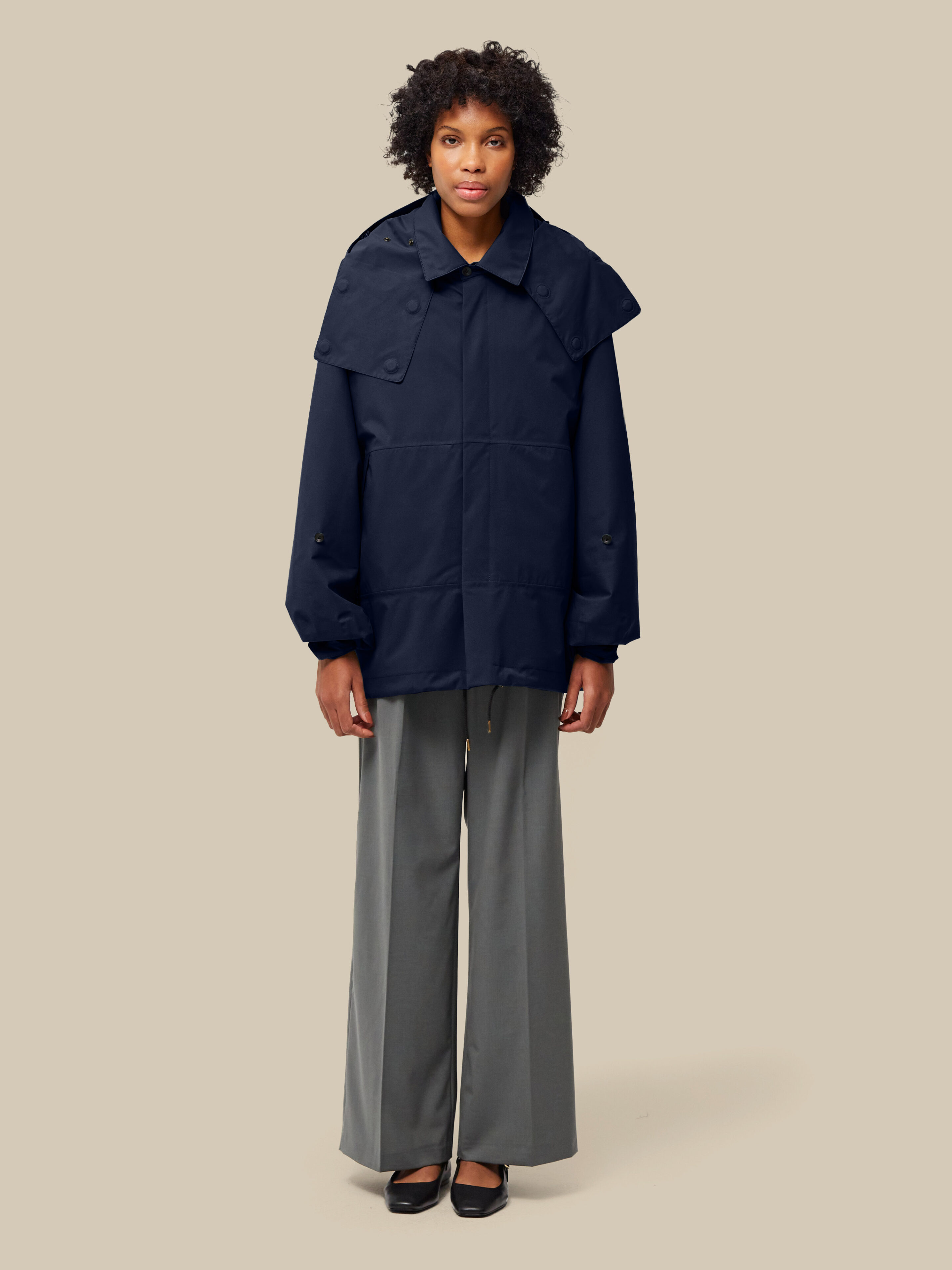 Harmattan Unisex Cropped / super-lightweight-dark-navy