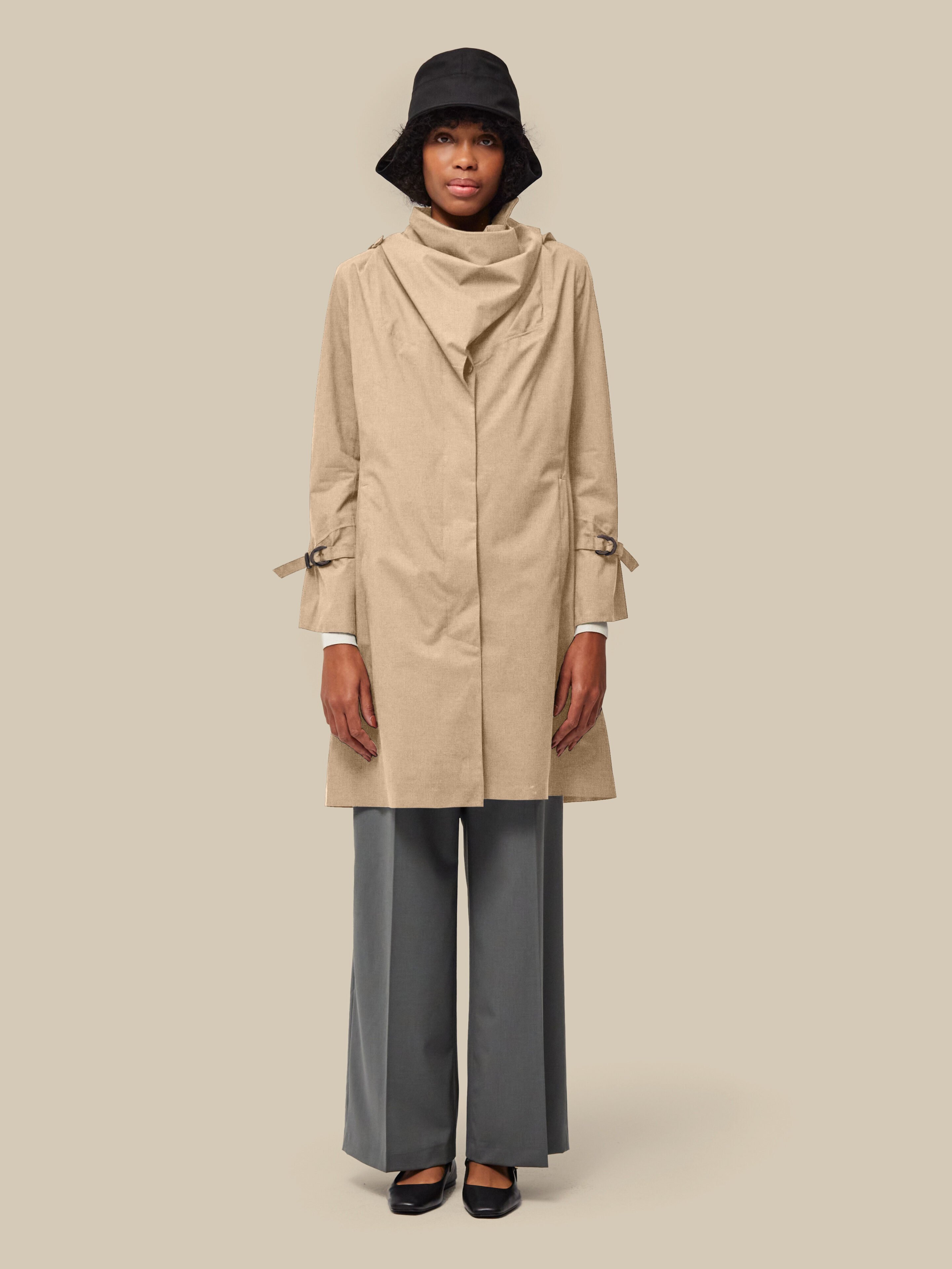 Noir Femme / super-lightweight-melange-sand