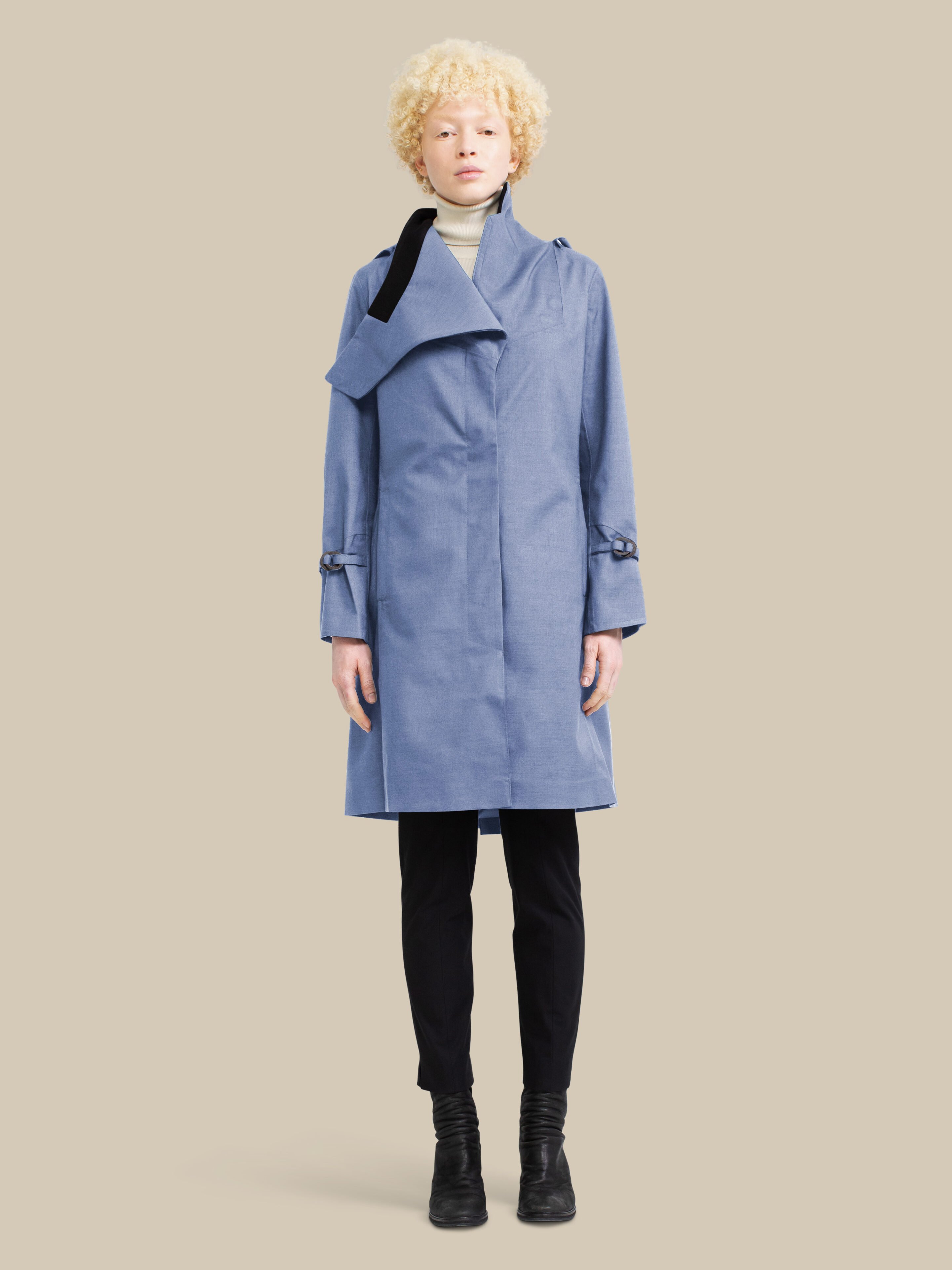 Noir Femme / mixed-brunnera-blue